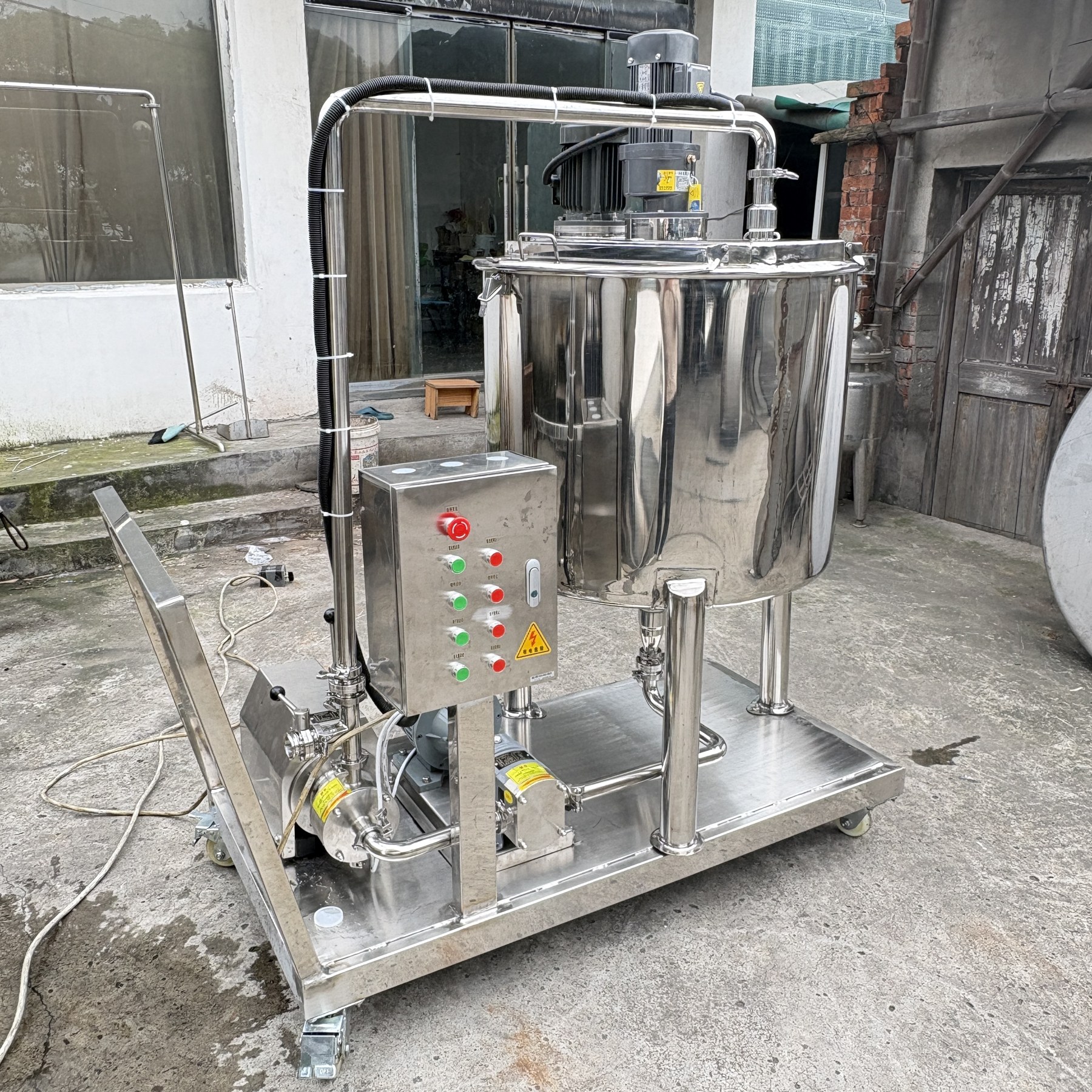 Emulsifying Tank